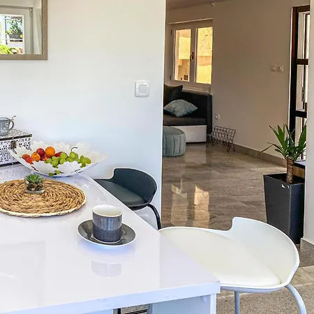 Holiday home Gorgeous In Rukavac With Wifi Rukavac (Primorje-Gorski Kotar)